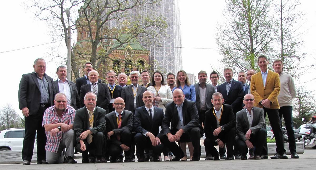 veuko kongress 2017 gruppenbild 01 resize original