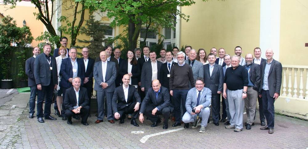 veuko kongress 2015 gruppenbild 01 resize original